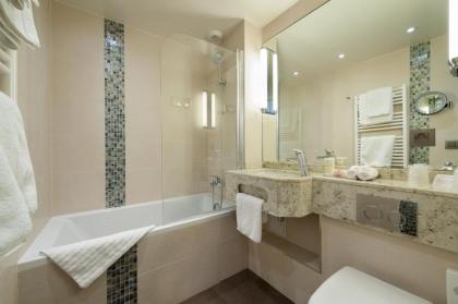 Best Western Plus Hotel Sydney Opera - image 18