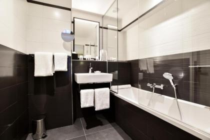 XO Hotel Paris - image 10