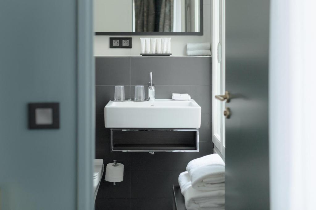 XO Hotel Paris - image 4