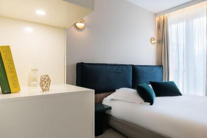 Champs Elysees Friedland - image 11