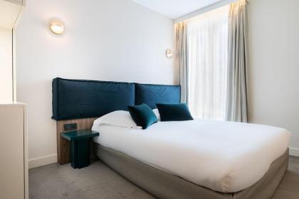 Champs Elysees Friedland - image 6