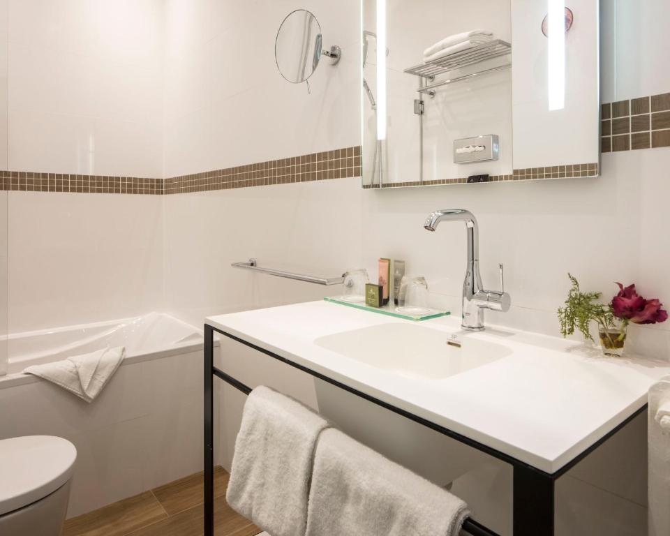 Hotel Malte Opera - image 3