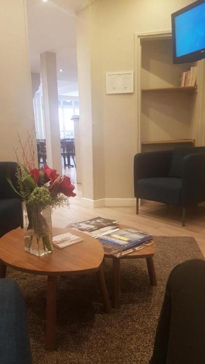 Modern Hotel Montmartre - image 20