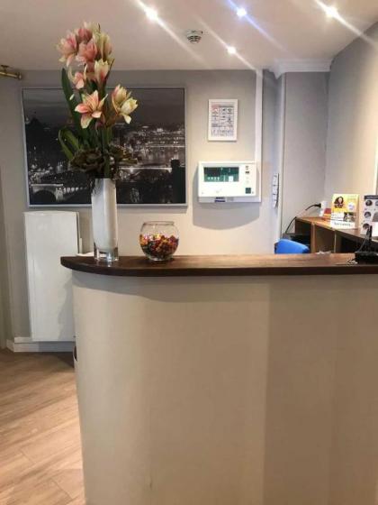 Modern Hotel Montmartre - image 7