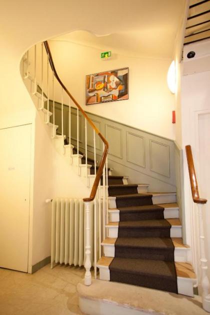 Nadaud Hotel - image 11