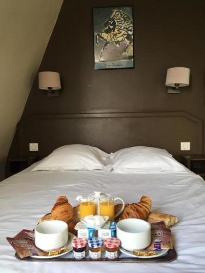 Nadaud Hotel - image 4