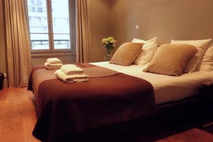 Marais bright 3BR 5 Hotel Standards REFURB 0320 by Pad-à-Terre since '99 - image 5