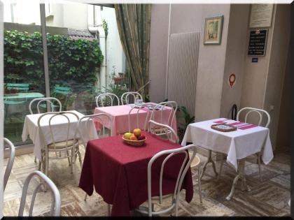 Hotel Le Clos d'Alésia - image 15