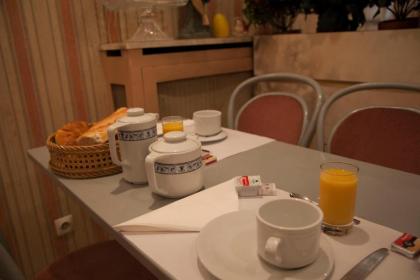 Hotel des Pyrenees - Entre Bastille et Nation - image 5