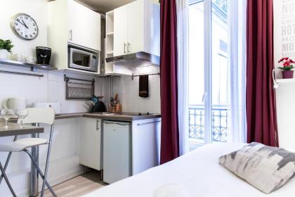 Montmartre Apartments Chagall - image 12