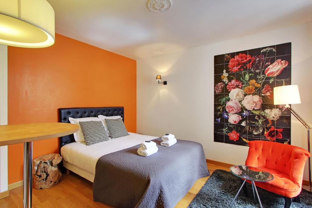 Short Stay Group Museum View Serviced Apartments - main image