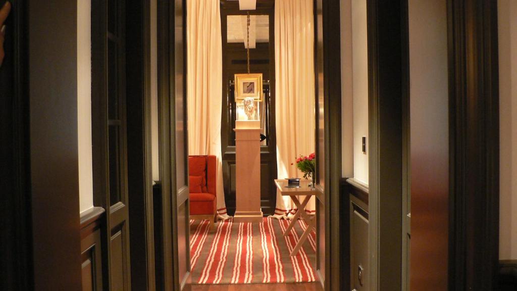 MARQUIS Faubourg St Honoré Relais & Châteaux - image 2
