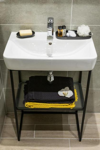 Pratic Hotel - image 19