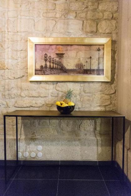 Pratic Hotel - image 7