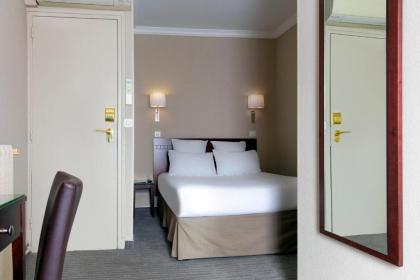 Hotel Saint Cyr Etoile - image 13