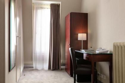 Hotel Saint Cyr Etoile - image 14