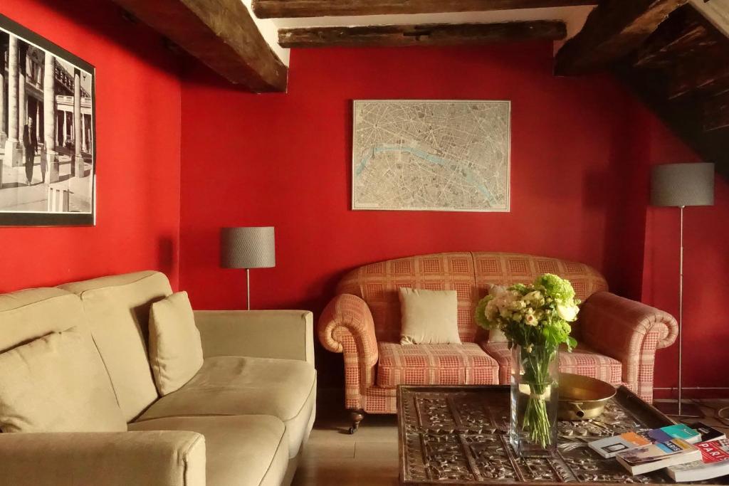 Musée du Louvre 2BR 5 FULL REFURB MAR 2020 by 'Pad-à-Terre' since 1999 - main image