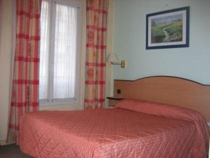 Hotel Ferney République - image 12