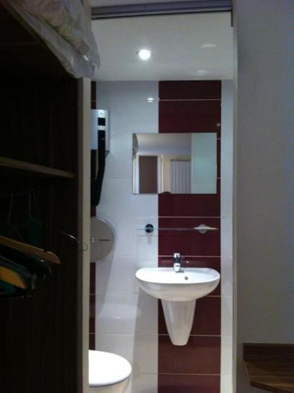 Hotel Mimosa Paris - image 18