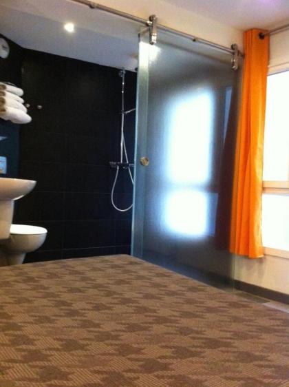 Hotel Mimosa Paris - image 4