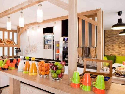 Ibis Styles Paris Buttes Chaumont - image 2