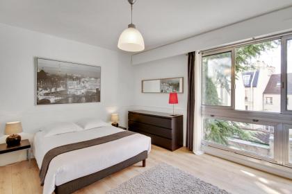 Apartments for Work in City Center - image 19