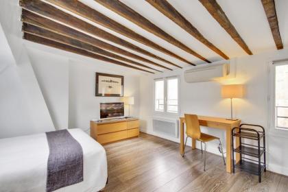 Apartments for Work in City Center - image 3