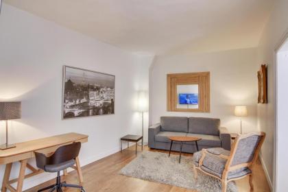 Apartments for Work in City Center - image 6