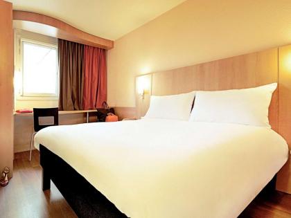 ibis Paris Montmartre - image 19