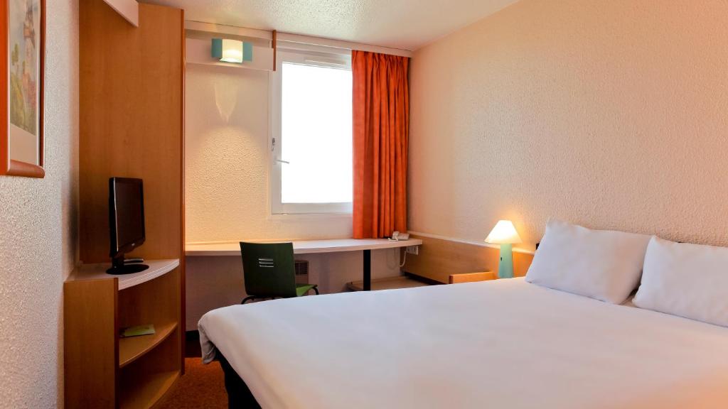 ibis Paris Montmartre - image 6