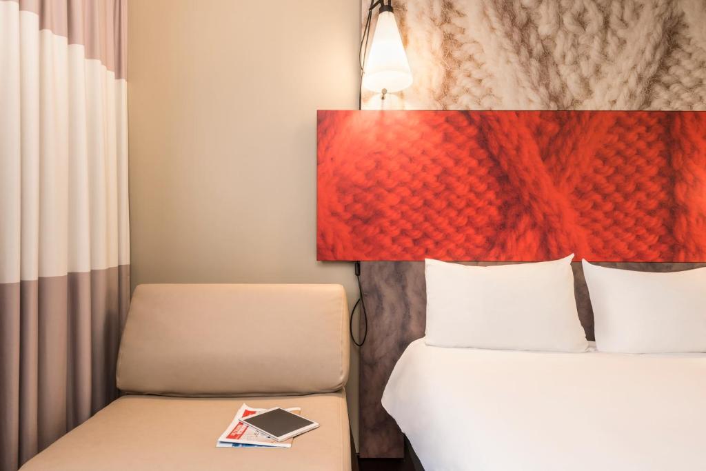 ibis Paris Gare du Nord Chateau Landon 10eme - image 2