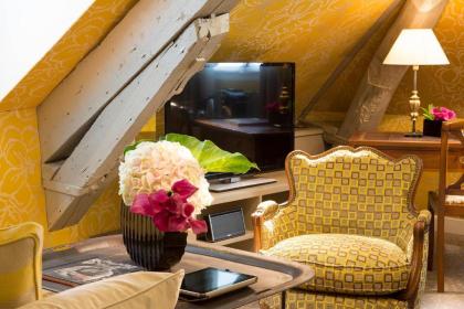 Hotel Le Relais Des Halles - image 13