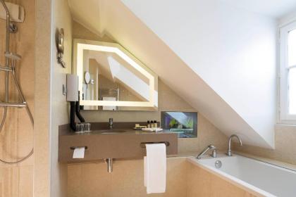 Hotel Le Relais Des Halles - image 18