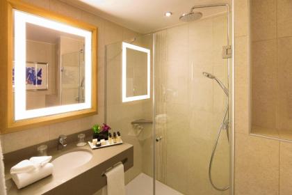 Hotel Le Relais Des Halles - image 7