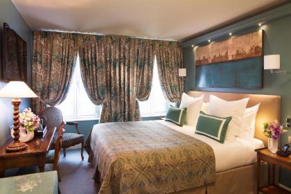 Hotel Le Relais Des Halles - image 9