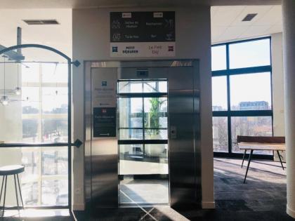 ibis Paris Porte de Montreuil - image 18