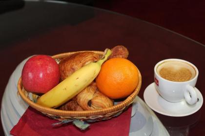 Hotel Regina Montmartre - image 2