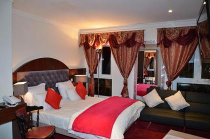Hotel Regina Montmartre - image 20
