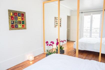 Luxury Apartment in Paris Center - Louvre Museum - image 2