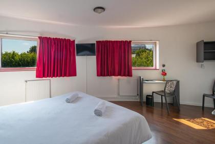 Hotel CIS Paris Kellermann - image 17