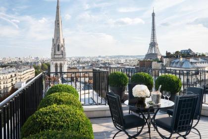 Four Seasons Hotel George V Paris - image 1
