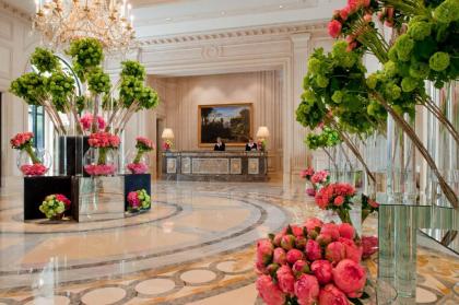 Four Seasons Hotel George V Paris - image 13