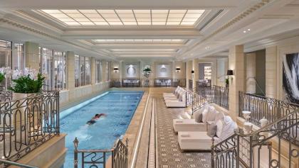 Four Seasons Hotel George V Paris - image 6