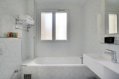 Hotel Riviera Elysees - image 18