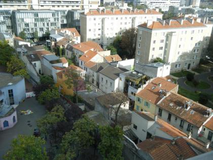 La Maison Rouge - image 9