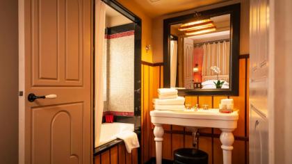 Hotel Bourg Tibourg - image 4