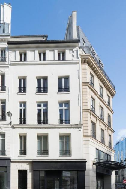 Apartments Du Louvre St Honoré - image 17