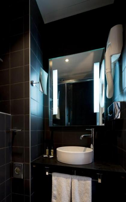 Hotel Mirabeau Eiffel - image 14
