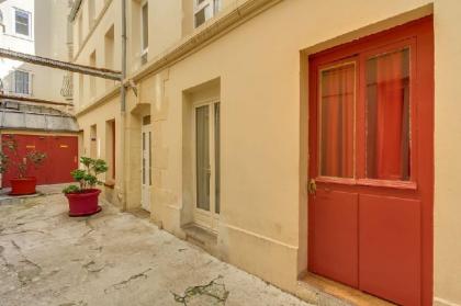Le Montclair Montmartre by River - image 12