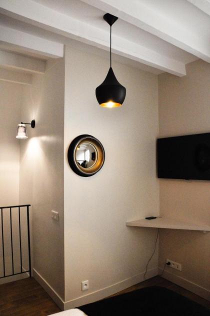 Duplex de charme au Coeur de Montmartre - image 23